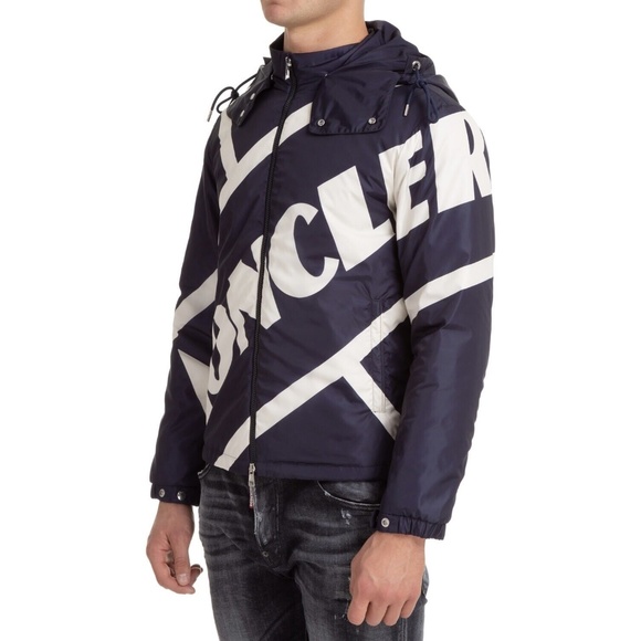 Moncler Bert Hooded Jacket Down Filled Size 4 Large New - Picture 3 of 9